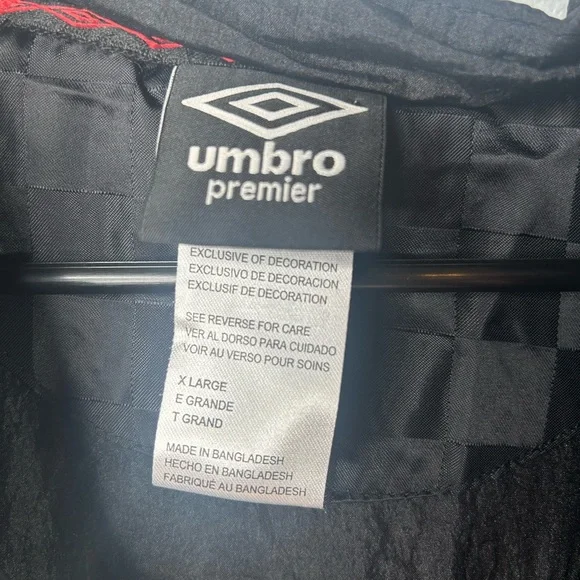 Vtg Umbro Windbreaker Half Zip Pullover With Zip In Hood Size XL - Picture 5 of 11